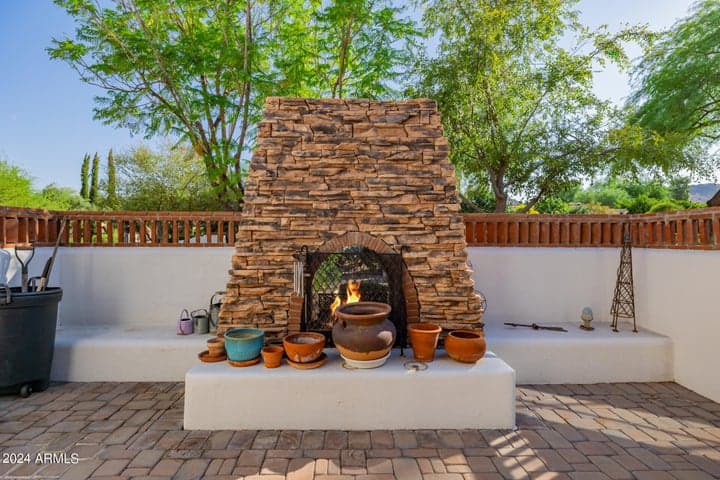 FRONT COURTYARD CANTERA FIREPLACE