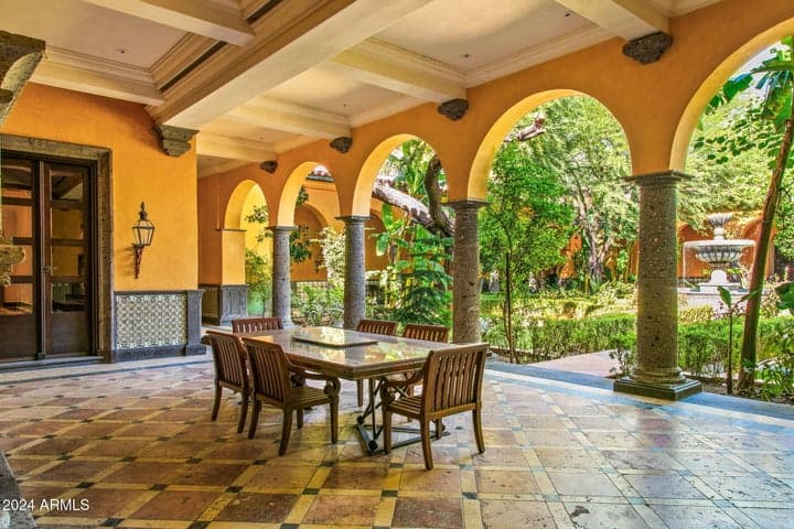 Property photo 84