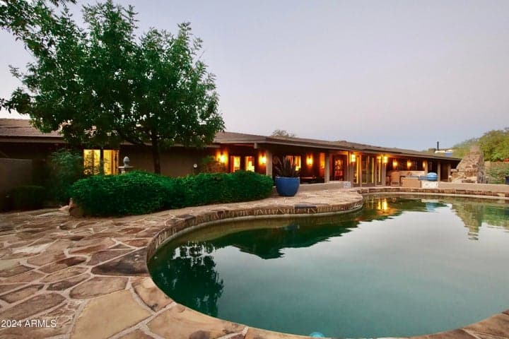 Property photo 32