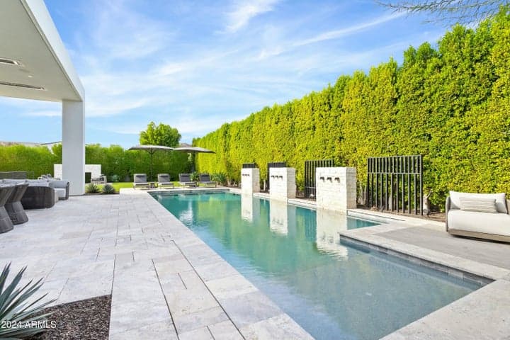 Property photo 33