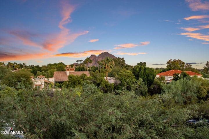 Property photo 102