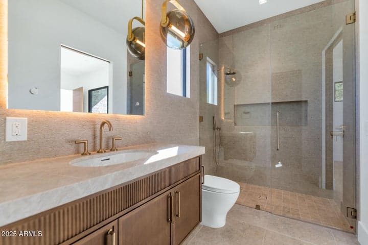 Property photo 68