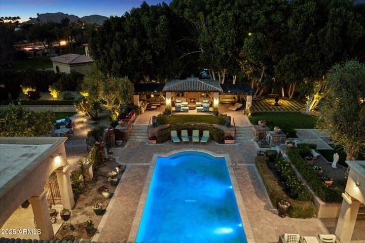 Property photo 93