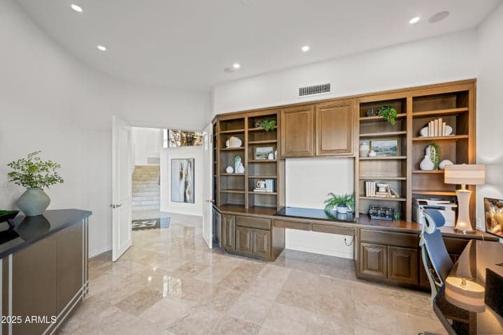 Property photo 50