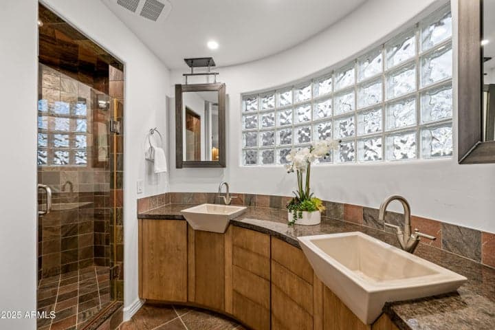 Property photo 58
