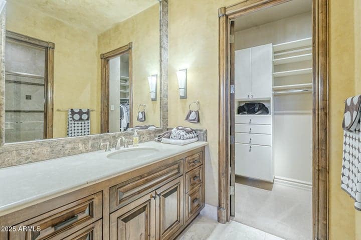 Property photo 70