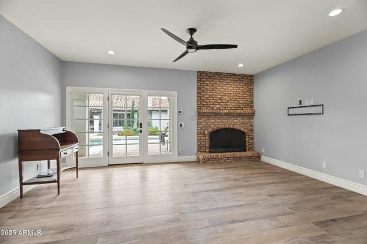Property photo 34