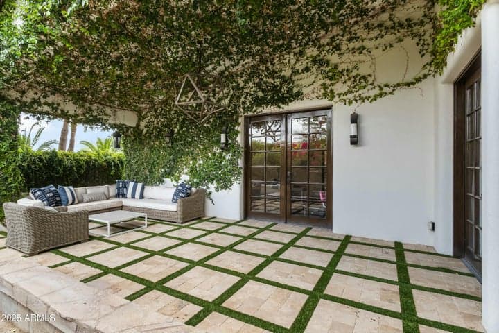 Property photo 32