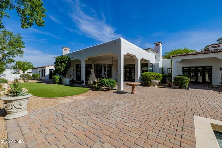Property photo 128