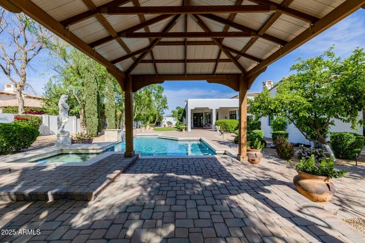 Property photo 107