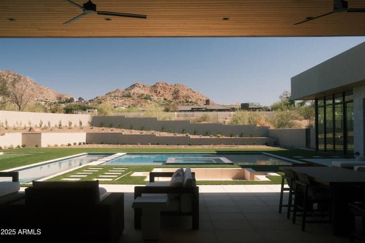 Property photo 35