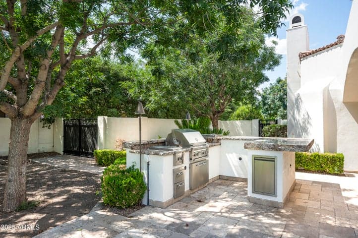 Property photo 40