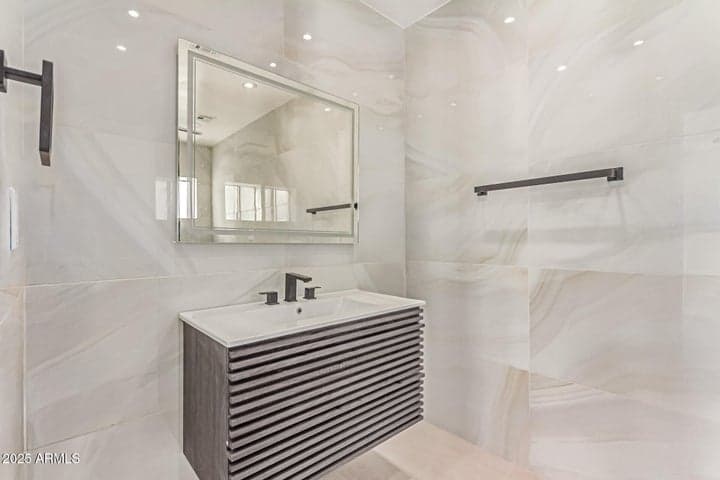 Property photo 54