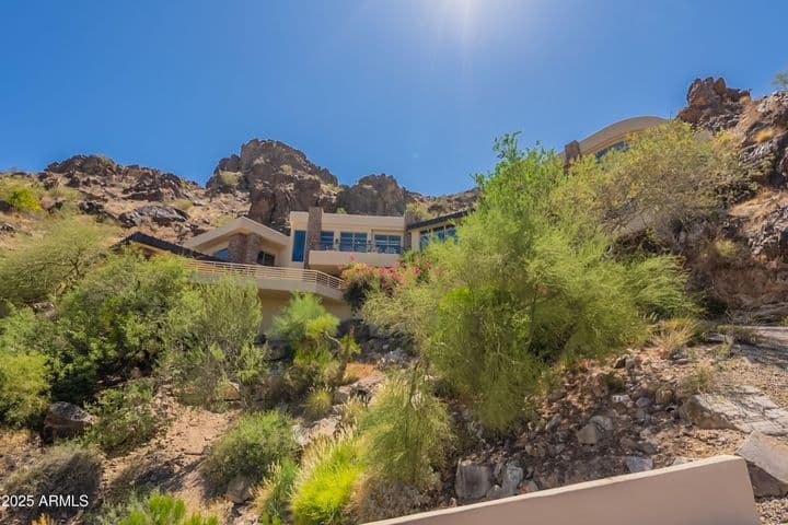One of the highest elevation lots on all of Mummy Mountain