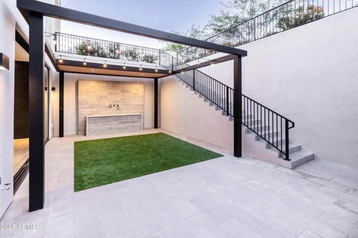 Property photo 31