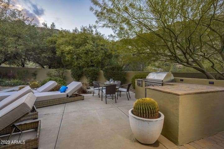 Property photo 33