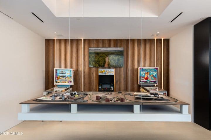 Property photo 25