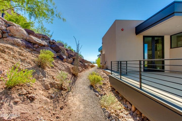Property photo 88