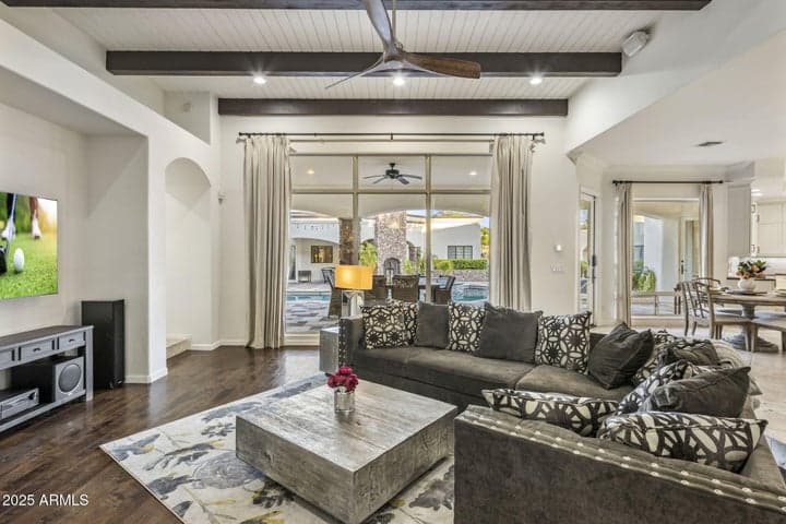 Attractive wood beam accents on ceiling