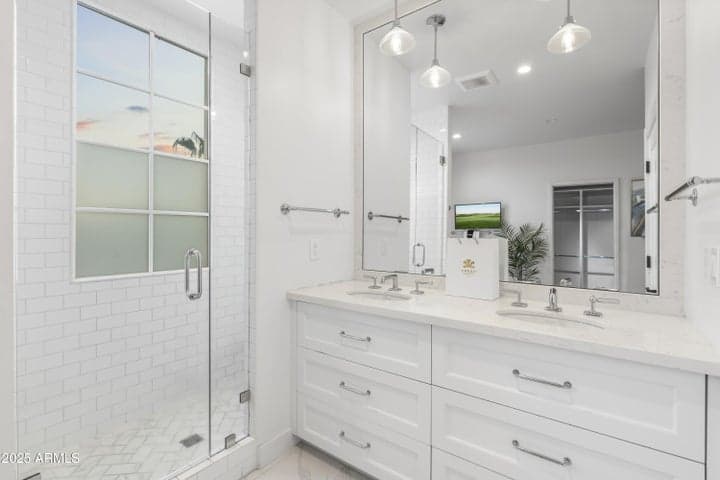 Property photo 63