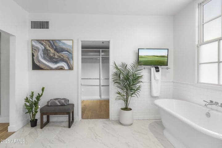 Property photo 64