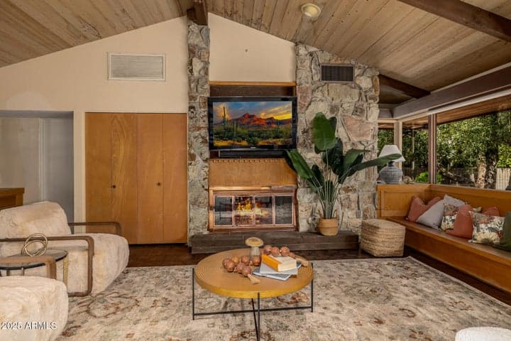Property photo 31
