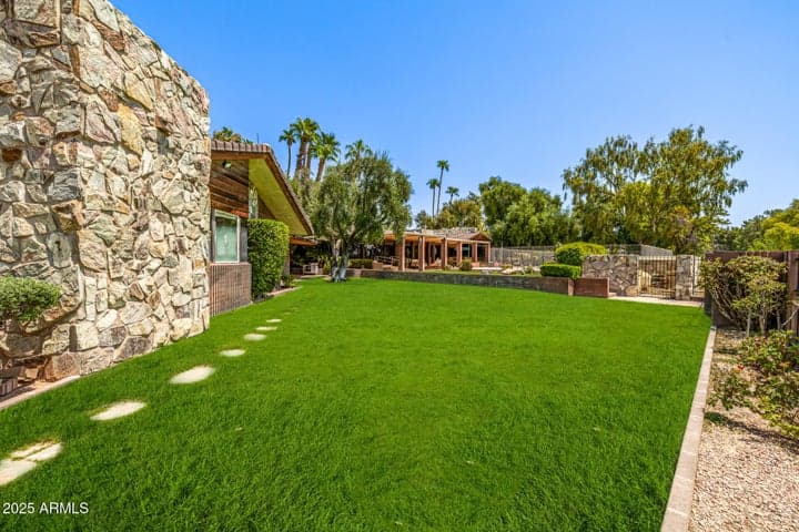 Property photo 77